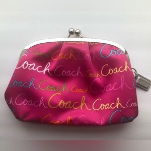 Coach Wristlet Kisslock Signature Script Satin Evening Bag Pink F43517